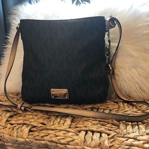 Michael Kors Crossbody Bag